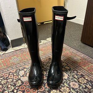 Hunter Glossy Black Tall Boots
